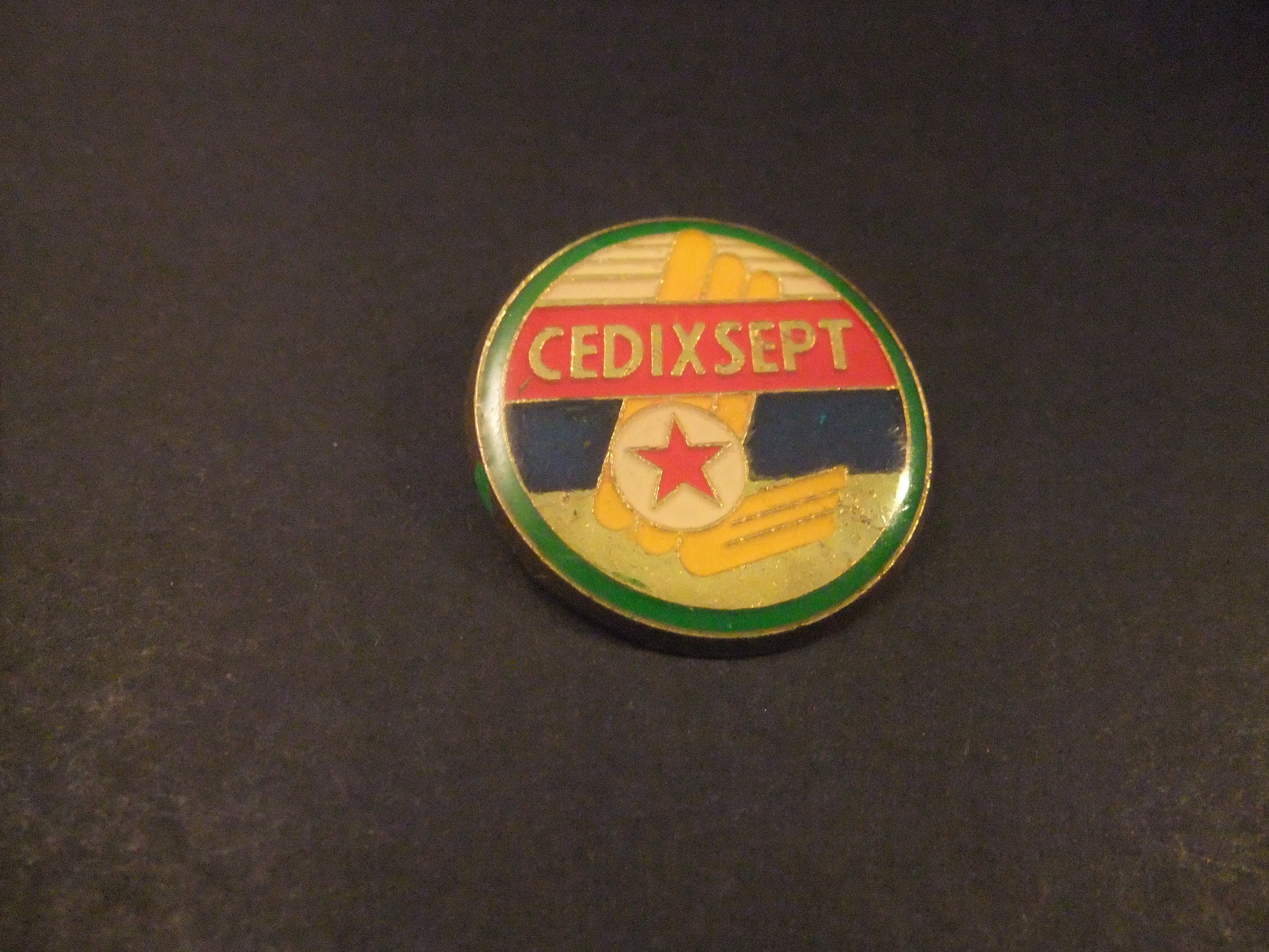 Cedixsept logo met rode ster onbekend
